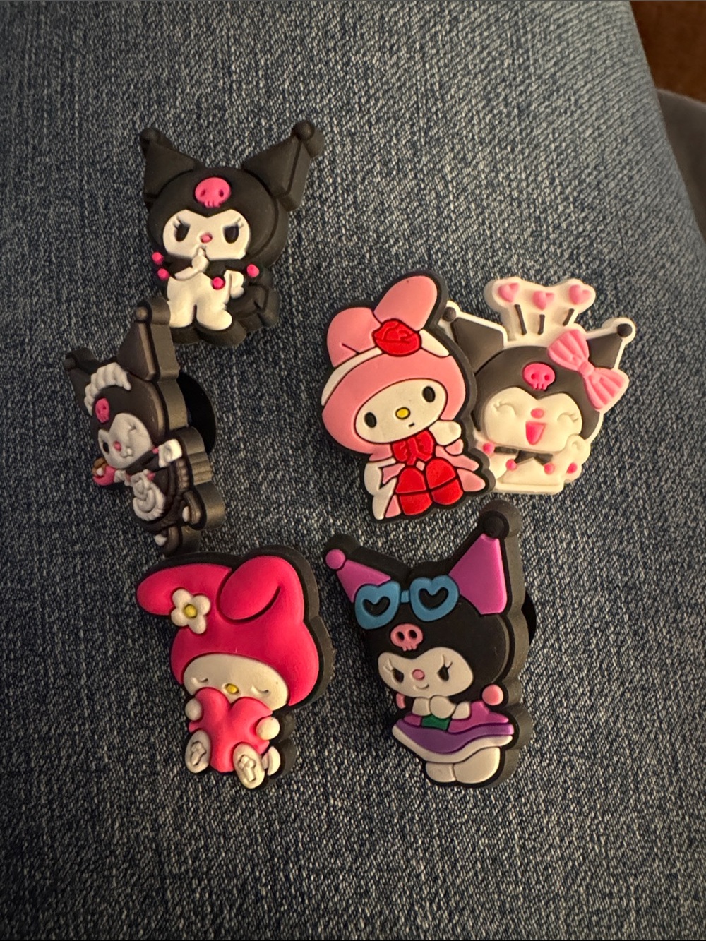 Shoe pegs hello kitty new